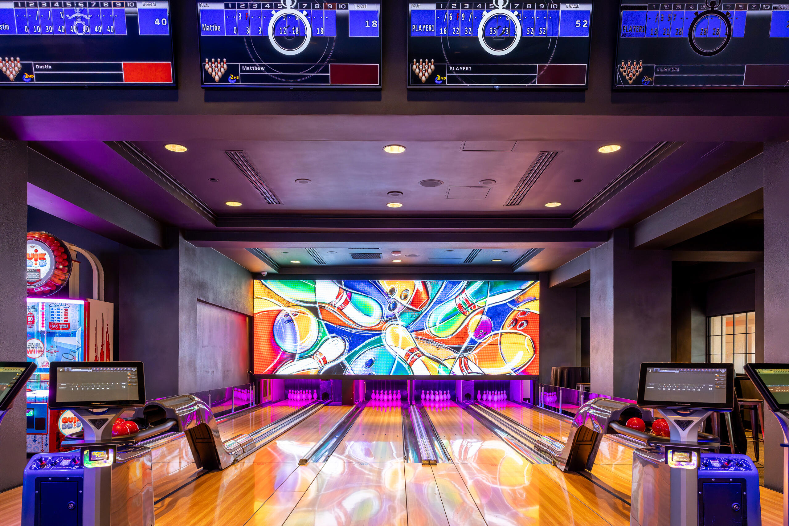 Lagoon - Games, Lanes & Eats